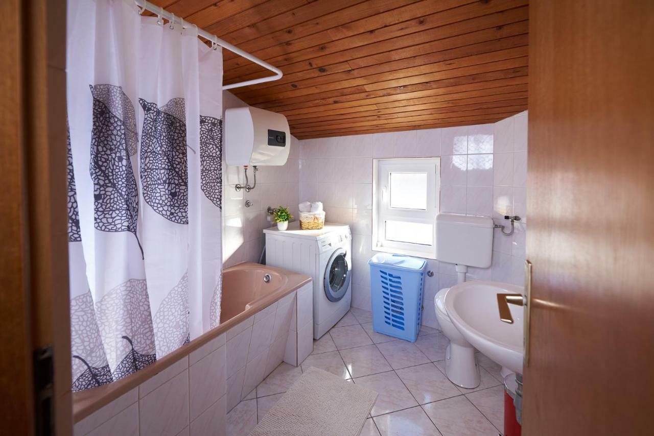 Apartments Lara 스토브레츠 외부 사진