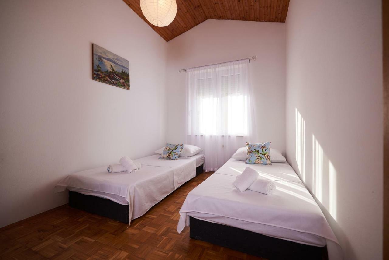 Apartments Lara 스토브레츠 외부 사진